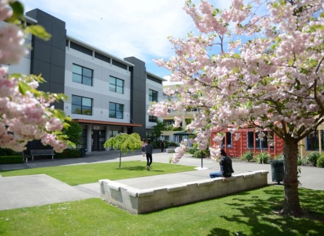 Eastern Institute of Technology