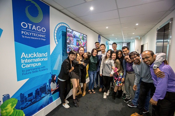 Các sinh viên và giảng viên tại cơ sở Auckland, Otago Polytechnic