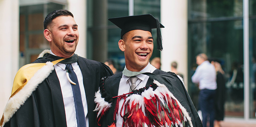 sinh viên tốt nghiệp tại University of Otago